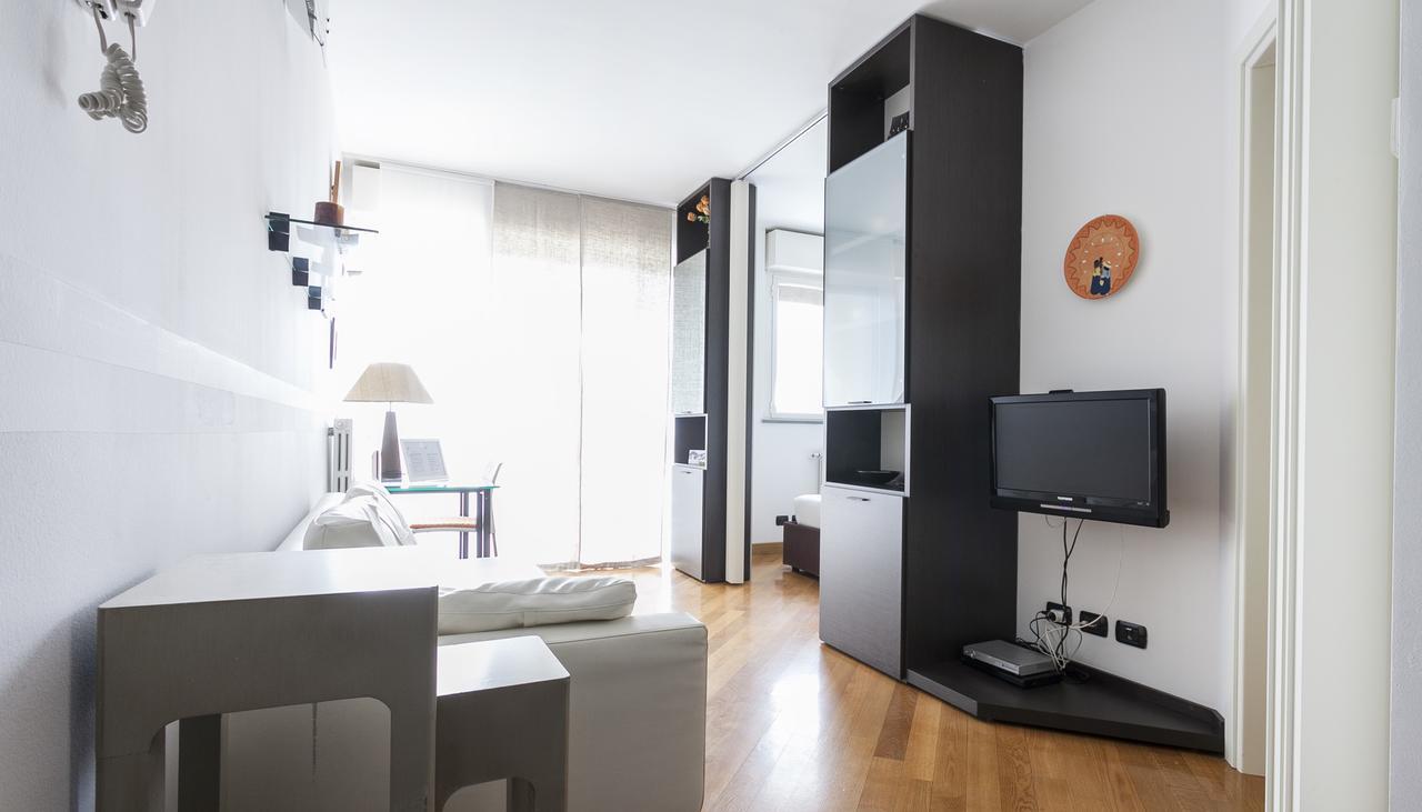 Italianway-Colletta Appartement Milaan Buitenkant foto