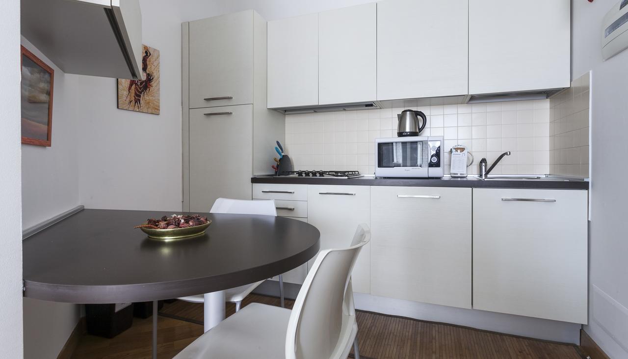 Italianway-Colletta Appartement Milaan Buitenkant foto