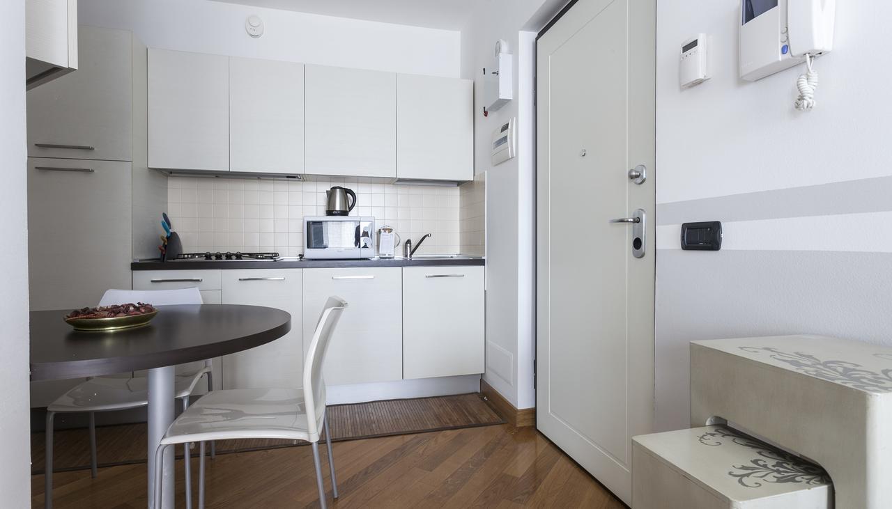 Italianway-Colletta Appartement Milaan Buitenkant foto